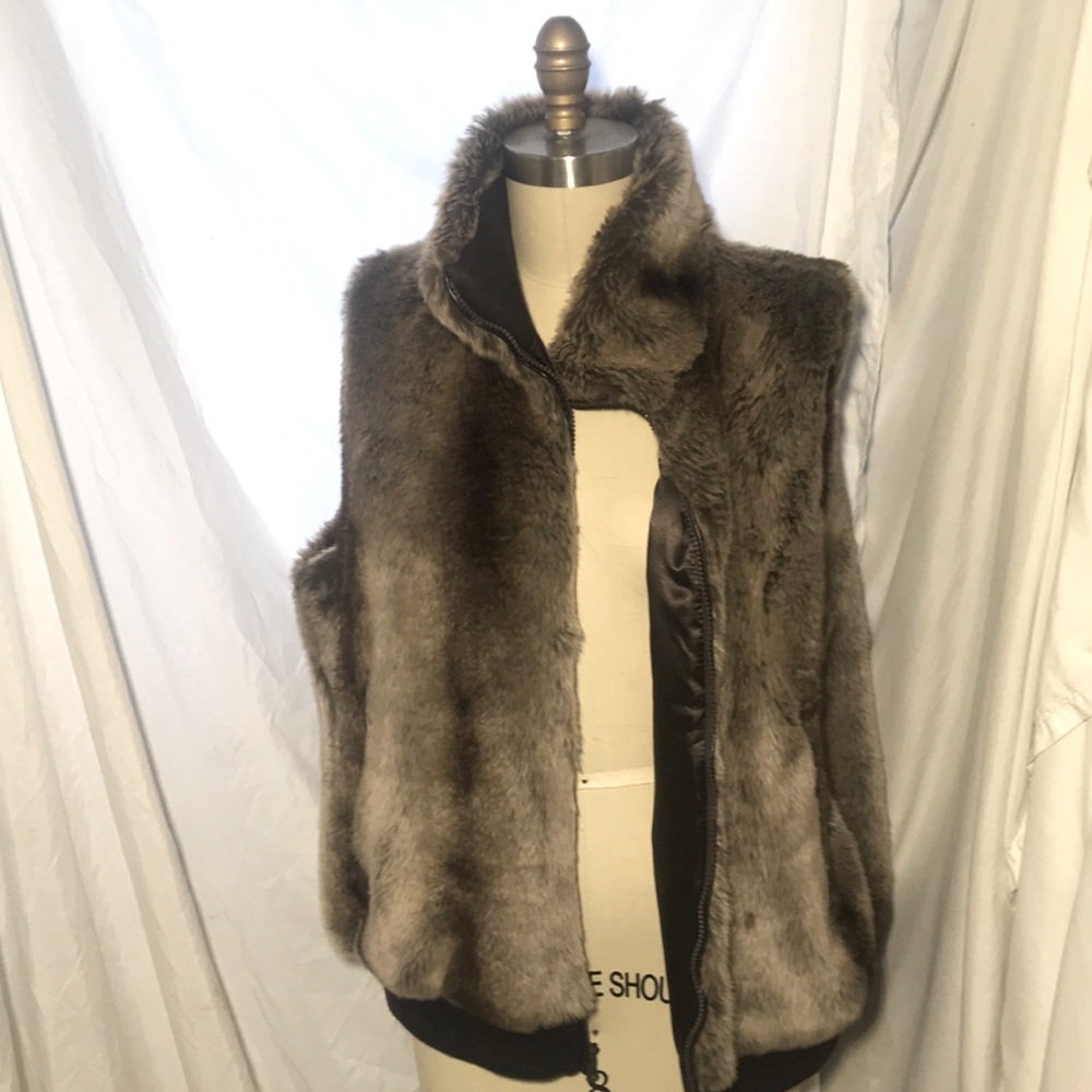 Fur Vest-L